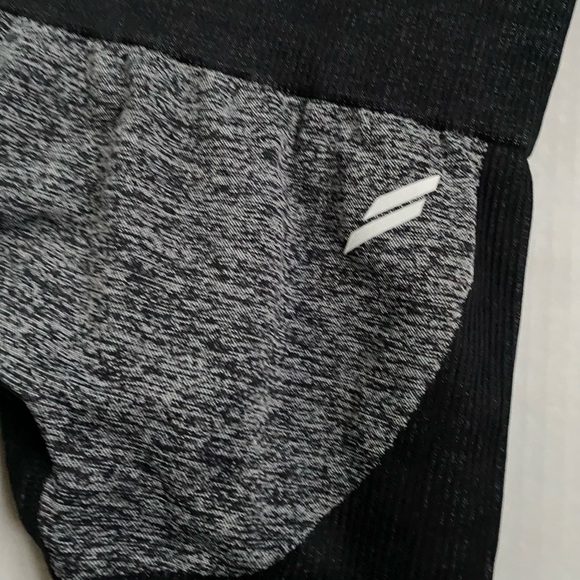 DOYOUEVEN Impact Seamless Leggings Black Gray Grey Small - Picture 4 of 5